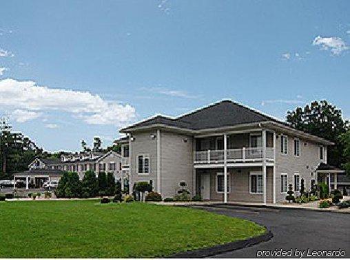 Tower Inn And Suites Of Guilford / Madison Exterior photo